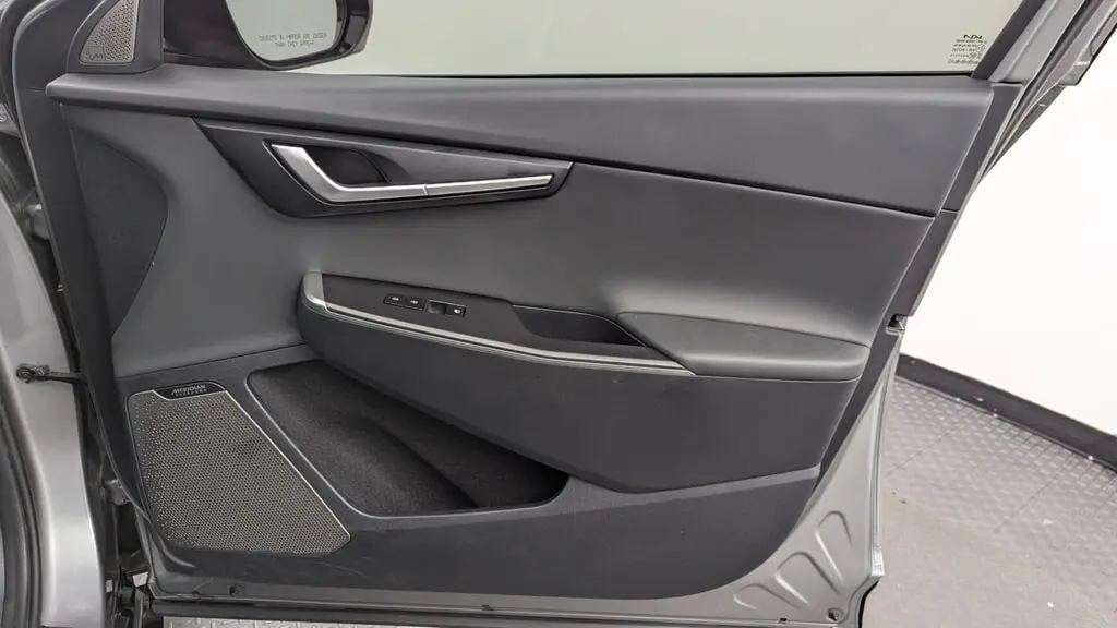 2023 KIA EV6 WIND photo 22