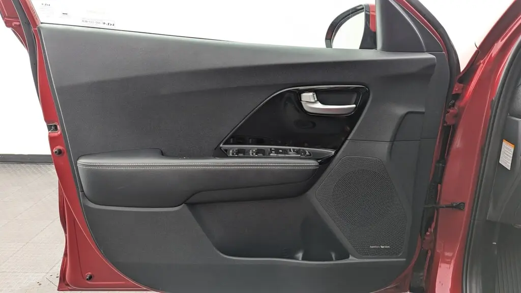 2022 KIA NIRO EV EX photo 12