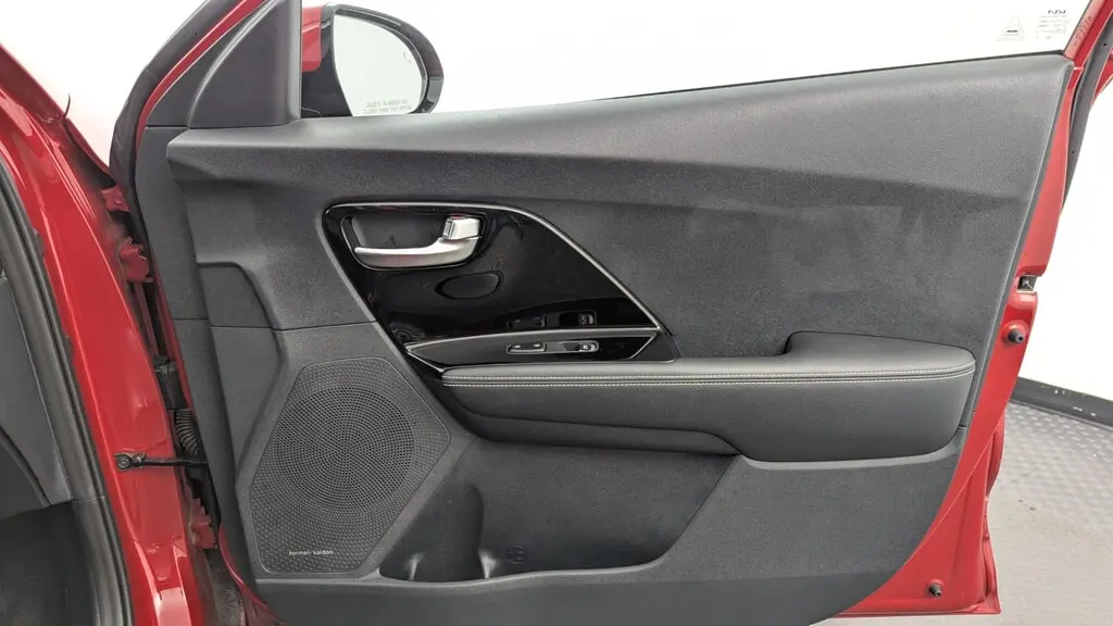 2022 KIA NIRO EV EX photo 22