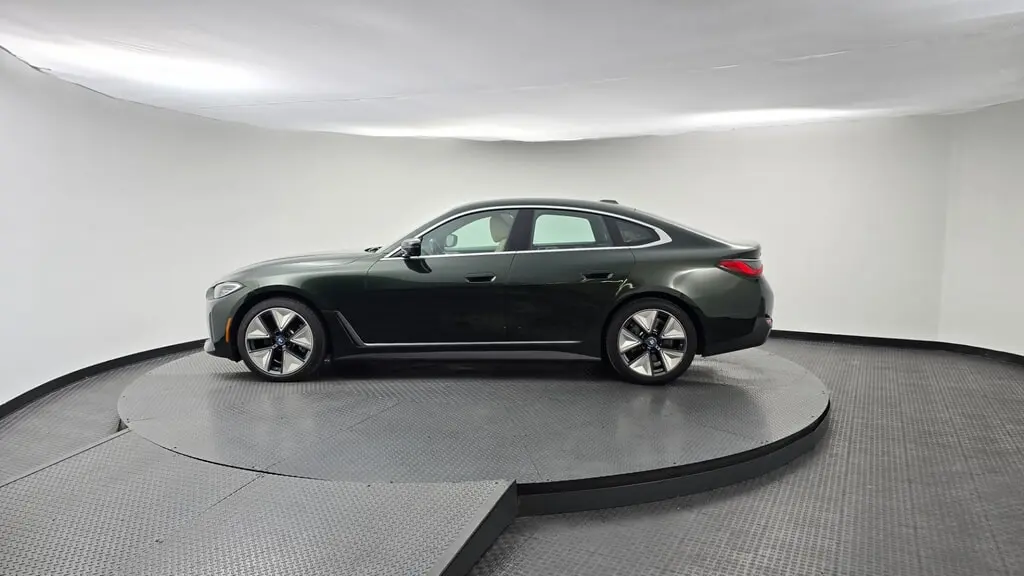 2023 BMW I4 EDRIVE35 photo 2