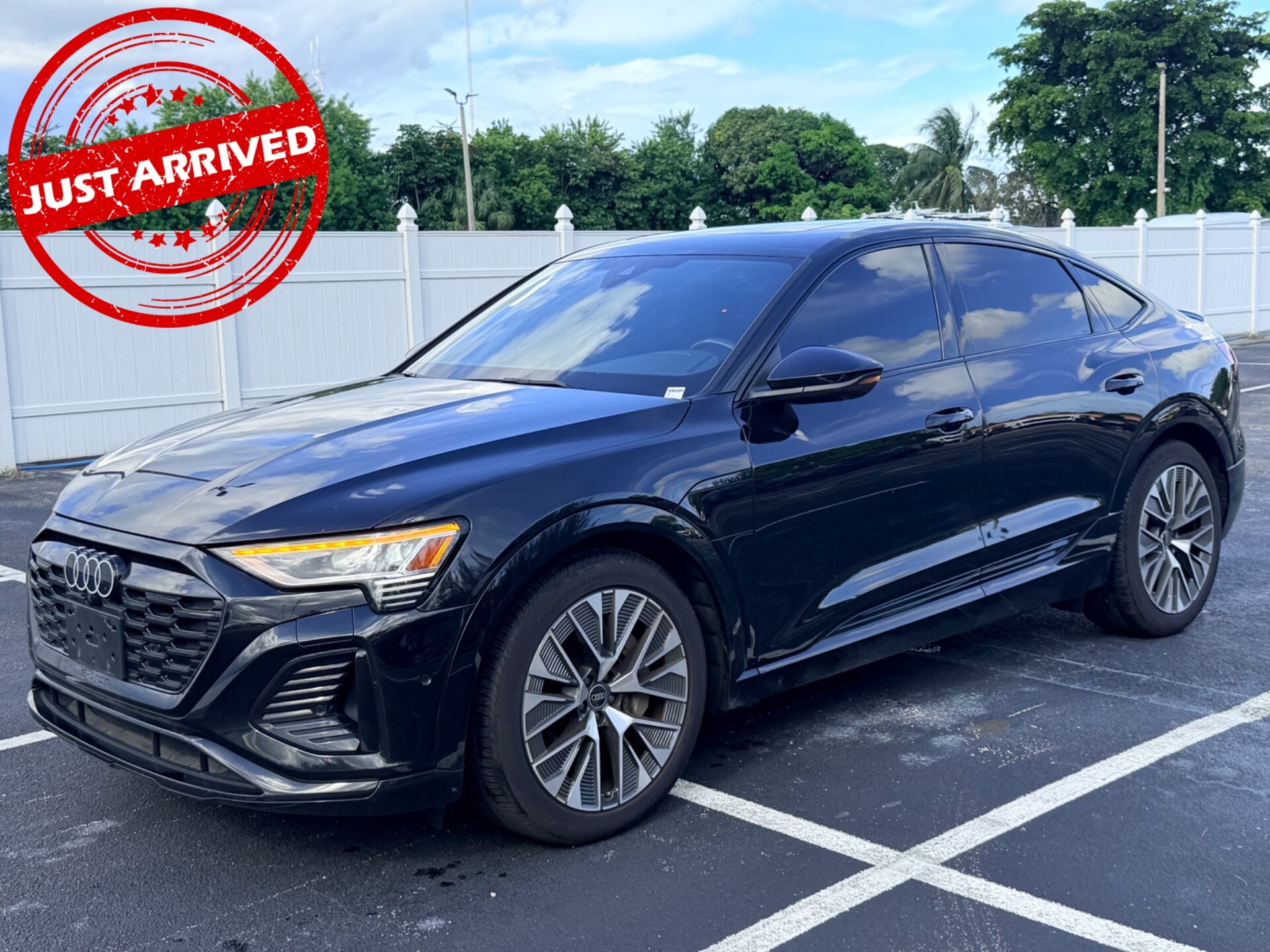 2024 Audi Q8 Sportback e-tron