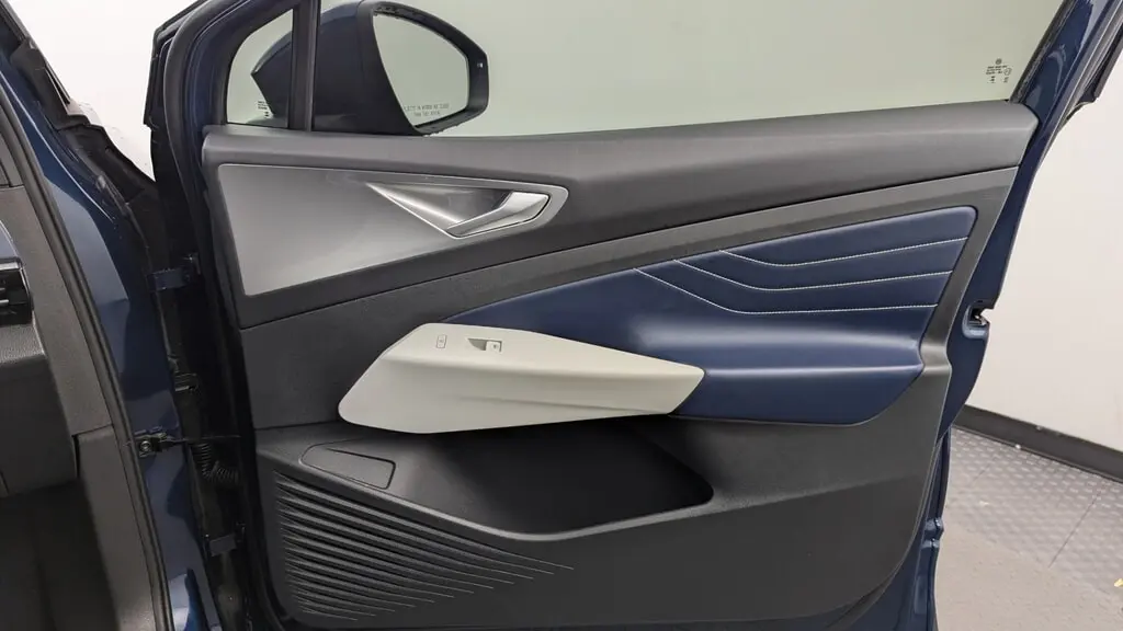 2023 VOLKSWAGEN ID.4 PRO S PLUS photo 22