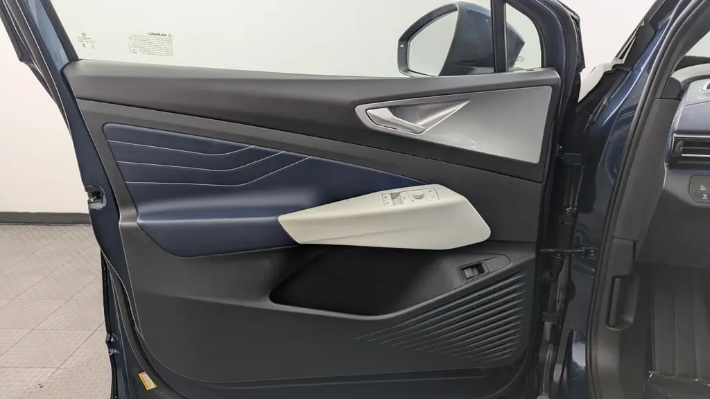 2023 VOLKSWAGEN ID.4 S photo 11