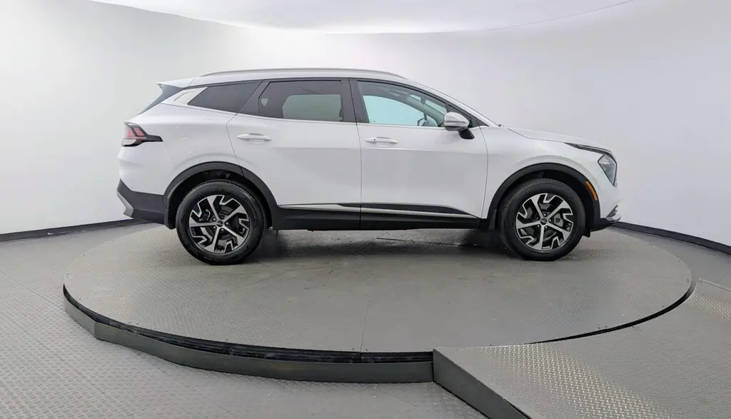 2023 KIA SPORTAGE EX photo 8