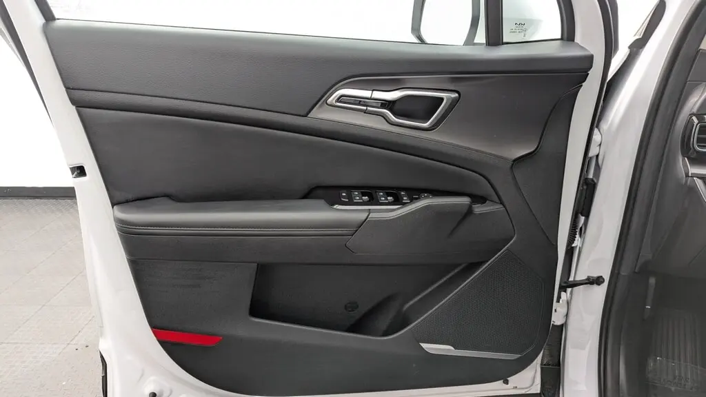 2023 KIA SPORTAGE EX photo 12
