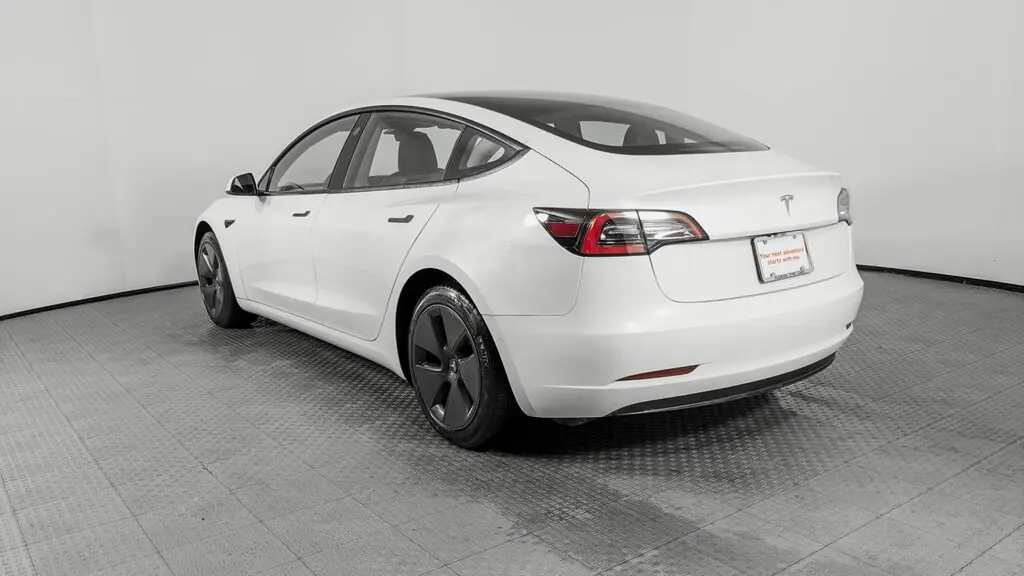 2022 TESLA MODEL 3 photo 3