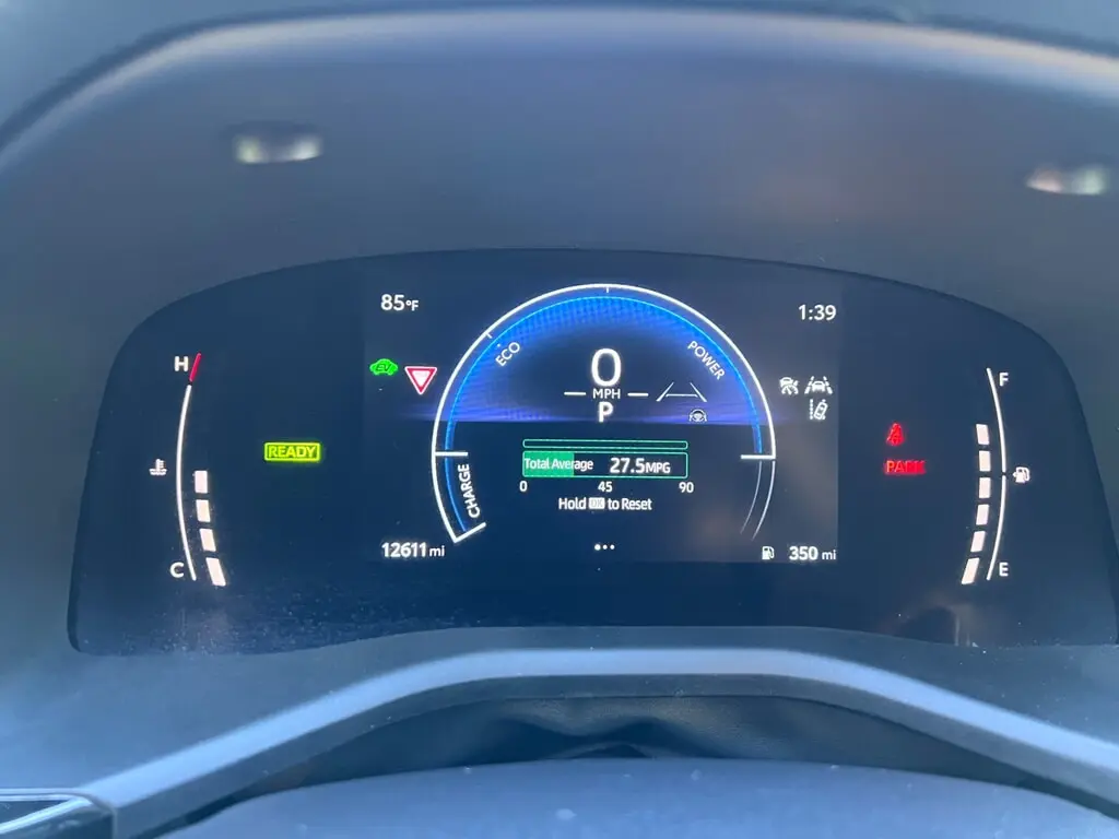 2026 TOYOTA CAMRY LE photo 12