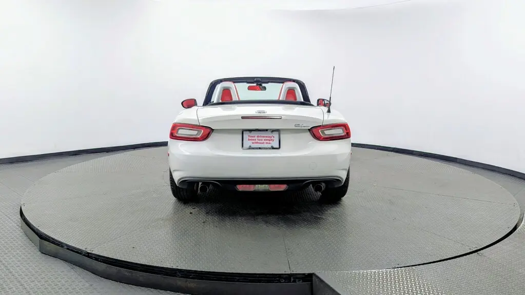 2018 FIAT 124 SPIDER LUSSO photo 6