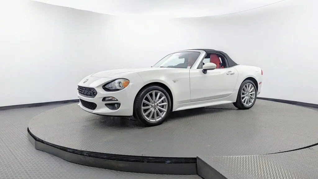 2018 FIAT 124 SPIDER LUSSO photo 22