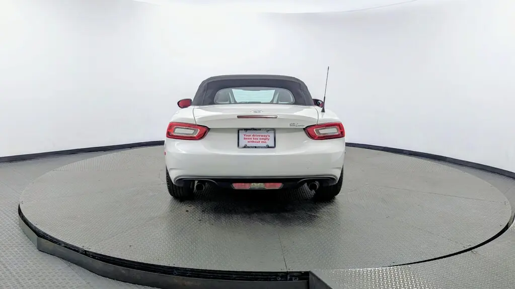 2018 FIAT 124 SPIDER LUSSO photo 26