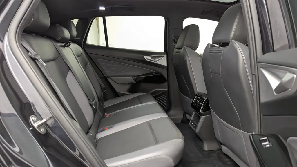 2023 VOLKSWAGEN ID.4 S photo 18
