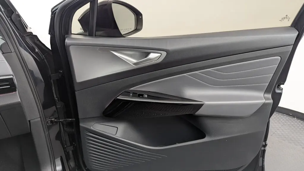 2023 VOLKSWAGEN ID.4 S photo 22