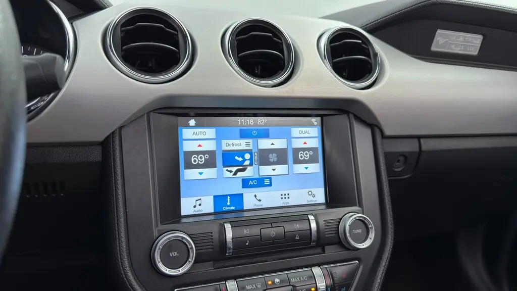 2017 FORD MUSTANG ECOBOOST PREMIUM photo 28