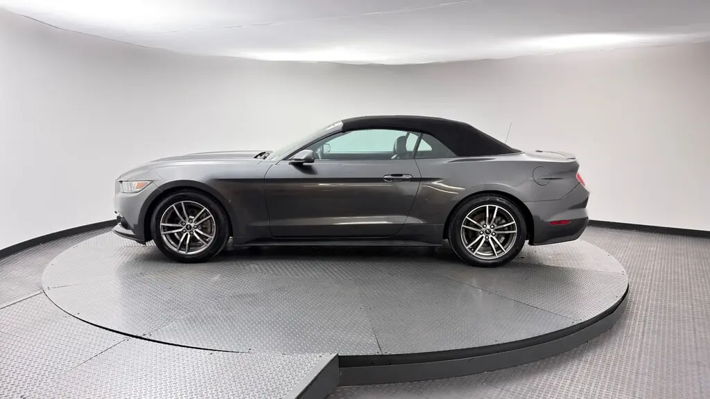 2017 FORD MUSTANG ECOBOOST PREMIUM photo 36