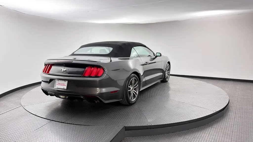2017 FORD MUSTANG ECOBOOST PREMIUM photo 39