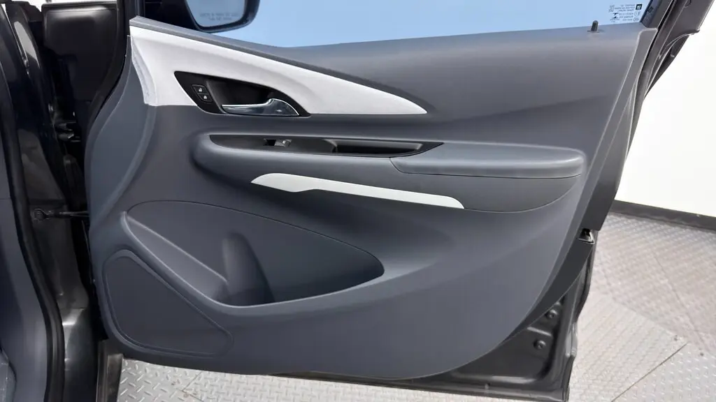 2020 CHEVROLET BOLT EV LT photo 22