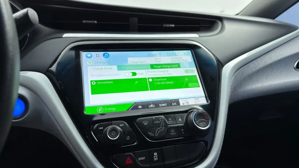 2020 CHEVROLET BOLT EV LT photo 33
