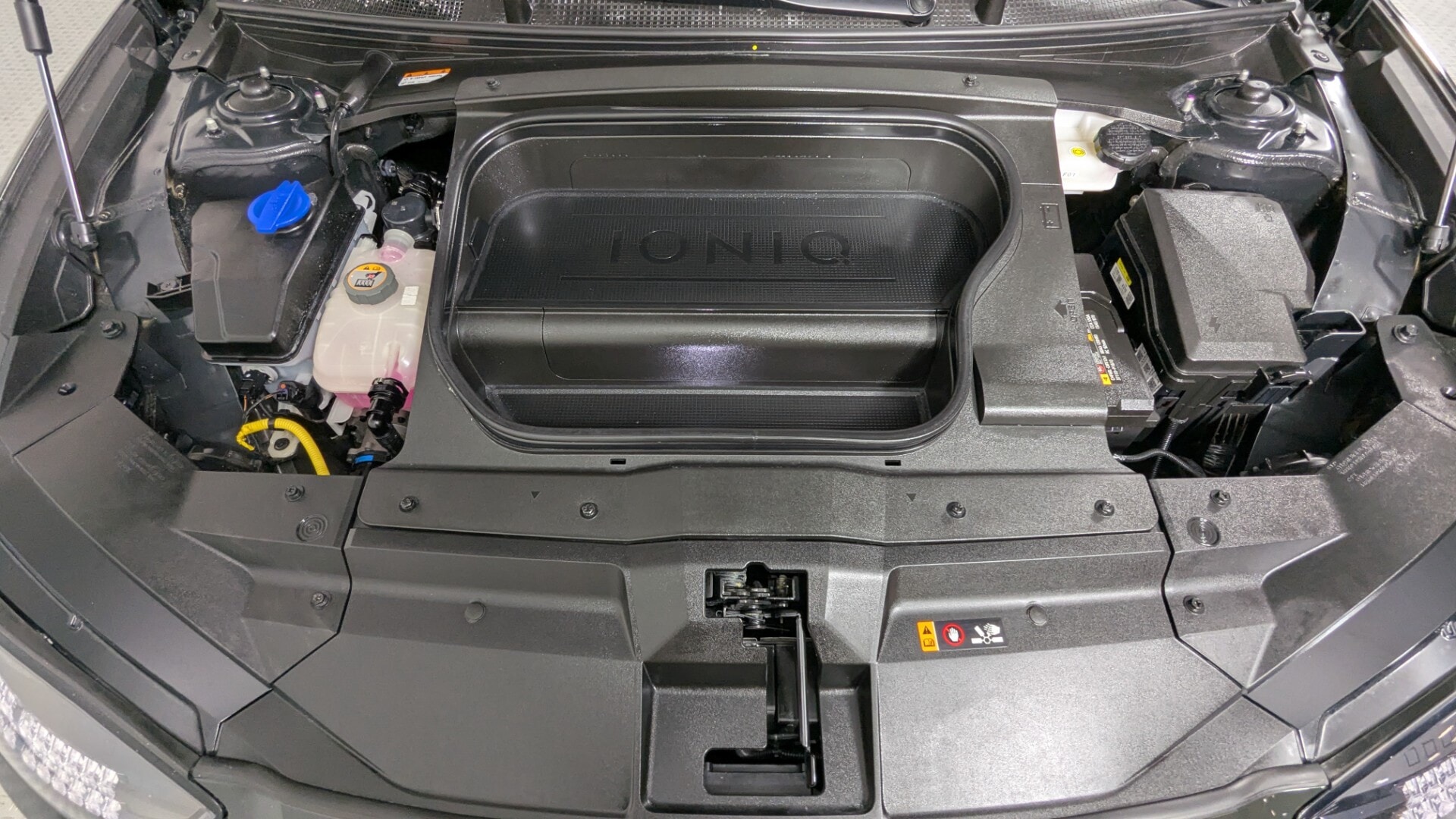 Florida Fine Cars - Used vehicle - SEDAN HYUNDAI IONIQ 6 2023