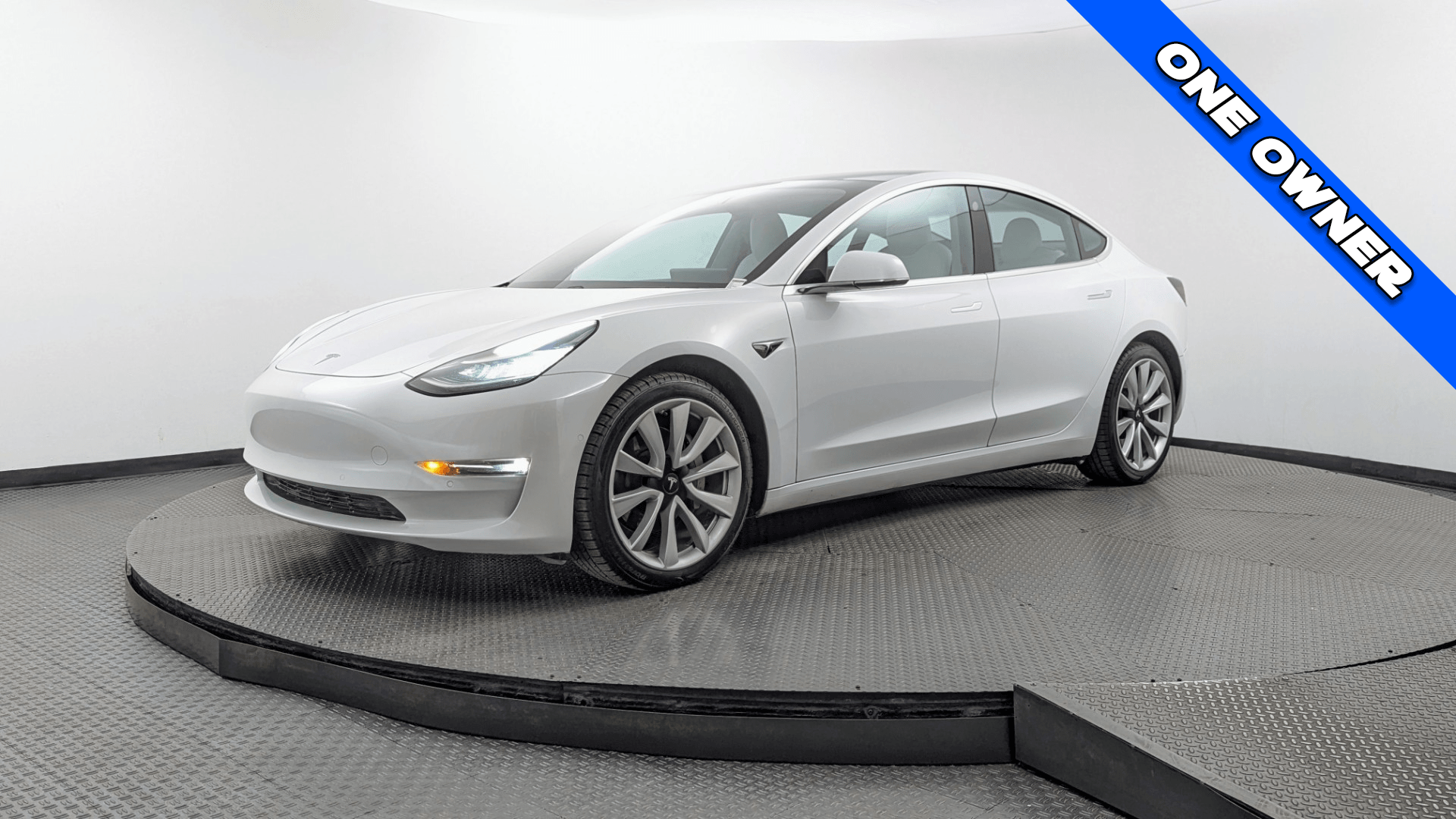 Florida Fine Cars - Used vehicle - SEDAN TESLA MODEL 3 2018