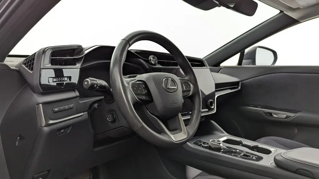2023 LEXUS RZ RZ 450E LUXURY photo 23