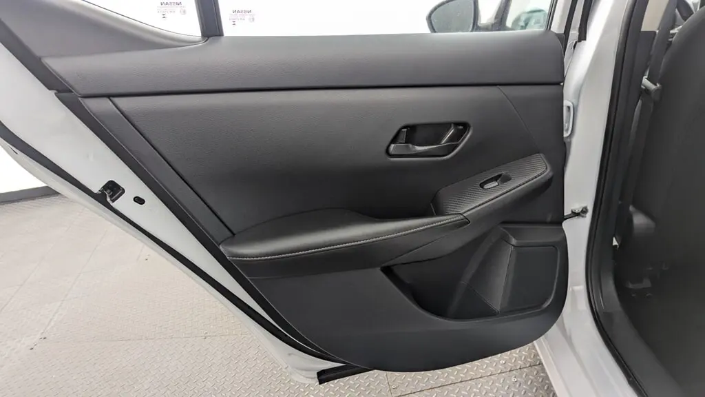 2025 NISSAN SENTRA SV photo 15