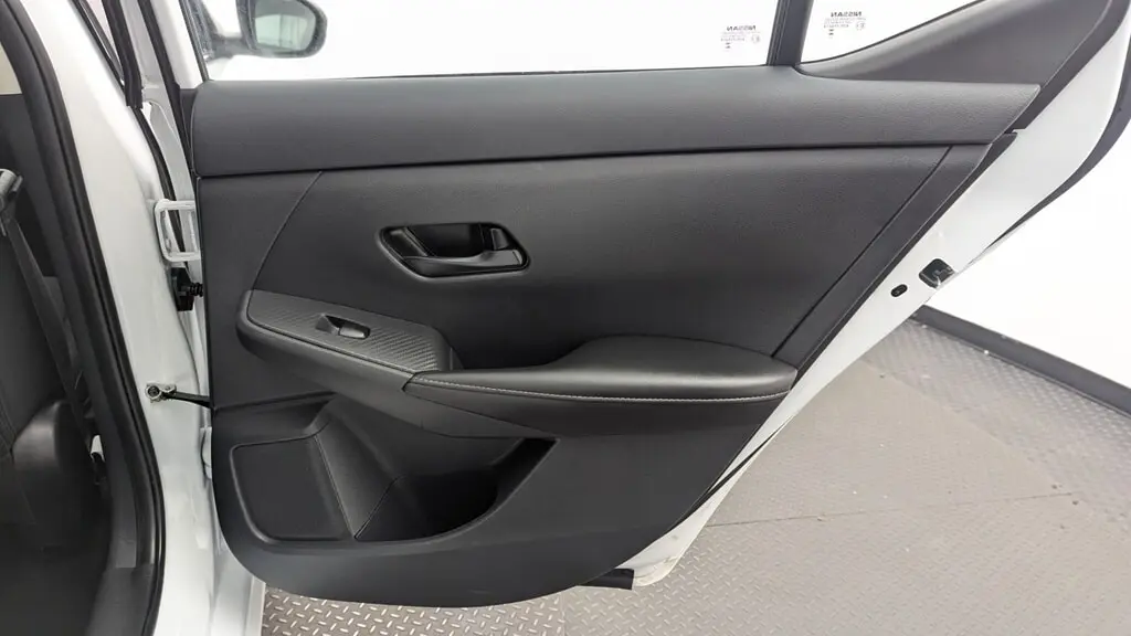 2025 NISSAN SENTRA SV photo 18