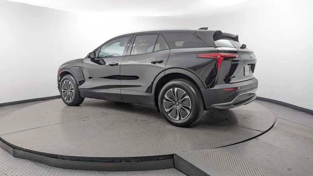 2024 CHEVROLET BLAZER EV EAWD LT photo 5