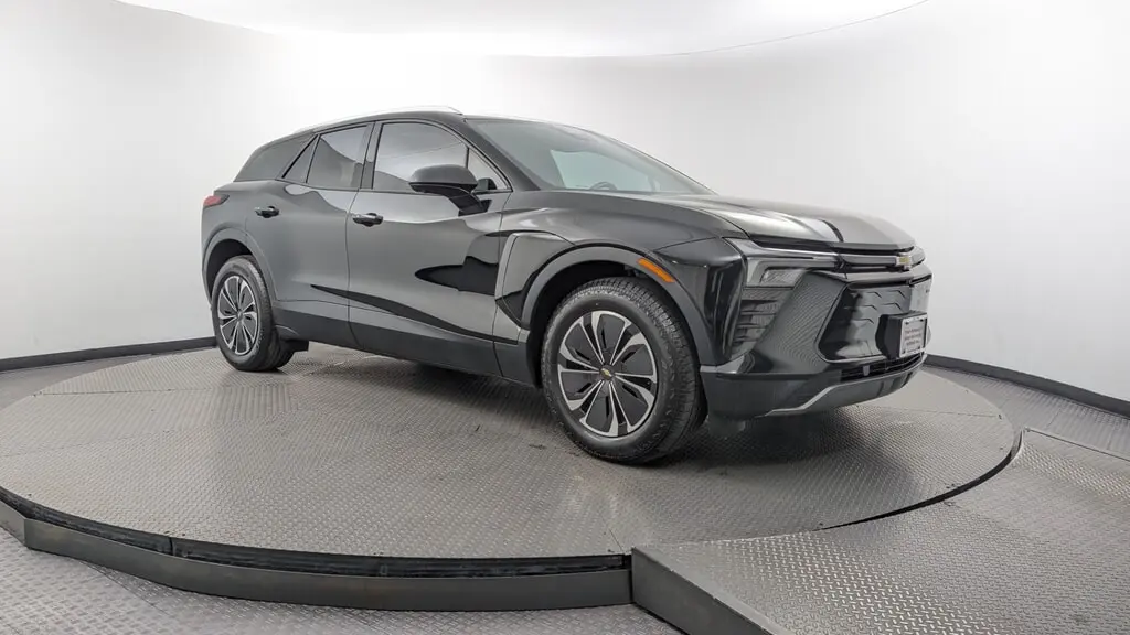 2024 CHEVROLET BLAZER EV EAWD LT photo 11