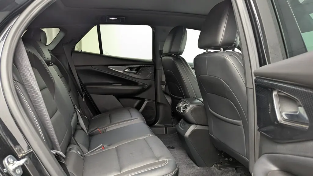 2024 CHEVROLET BLAZER EV EAWD LT photo 18