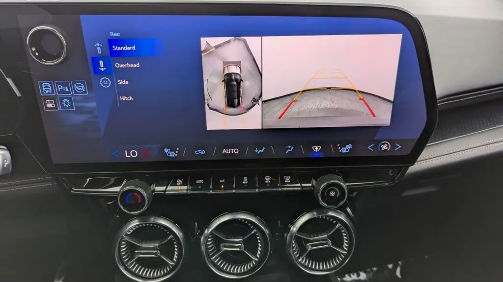 2024 CHEVROLET BLAZER EV EAWD LT photo 30
