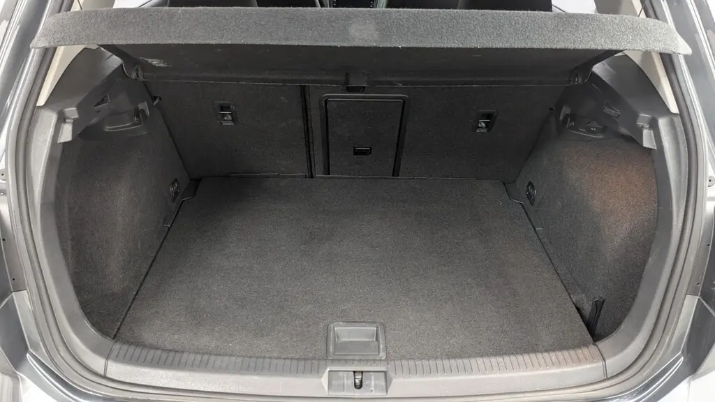2018 VOLKSWAGEN E-GOLF SE photo 17