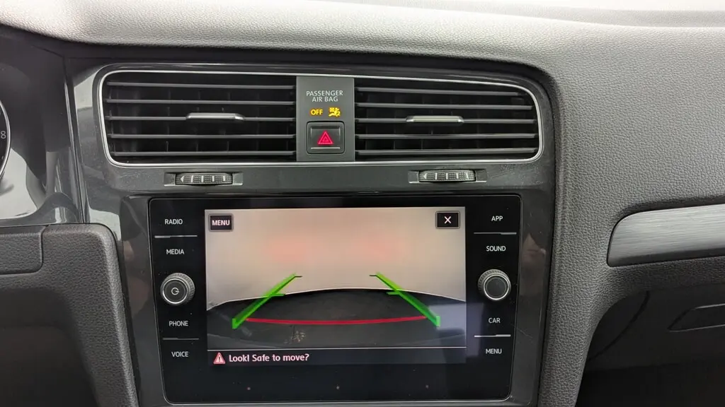2018 VOLKSWAGEN E-GOLF SE photo 31