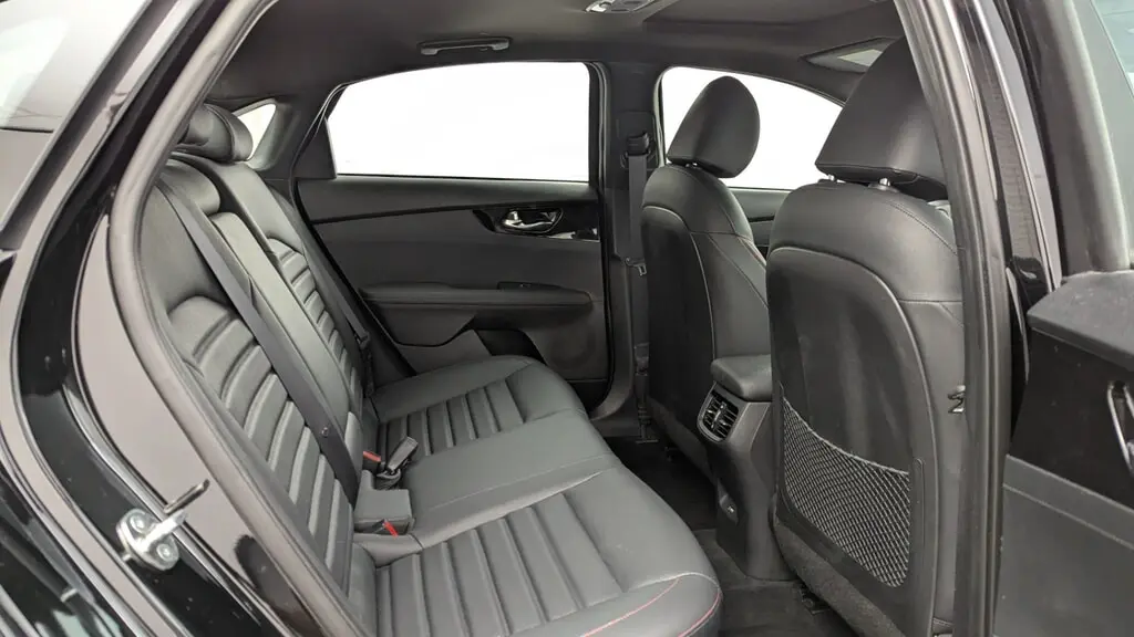 2023 KIA FORTE GT photo 18