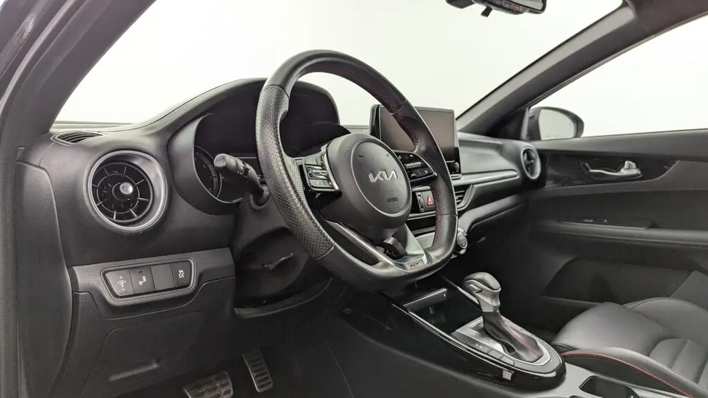 2023 KIA FORTE GT photo 23