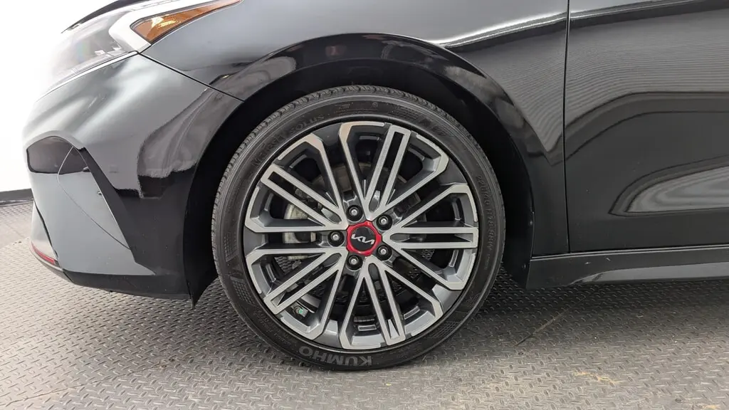 2023 KIA FORTE GT photo 31