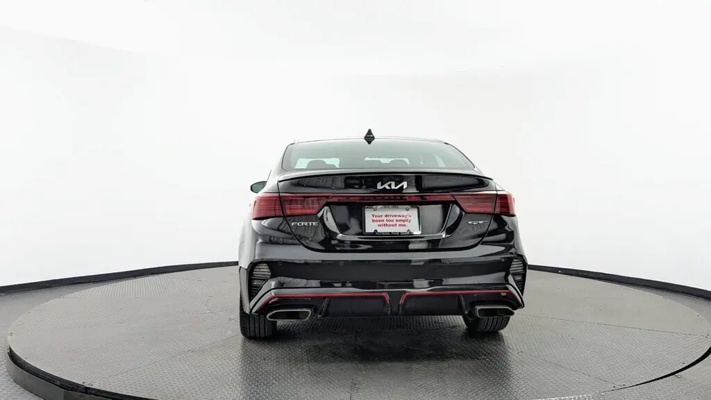 2023 KIA FORTE GT photo 6