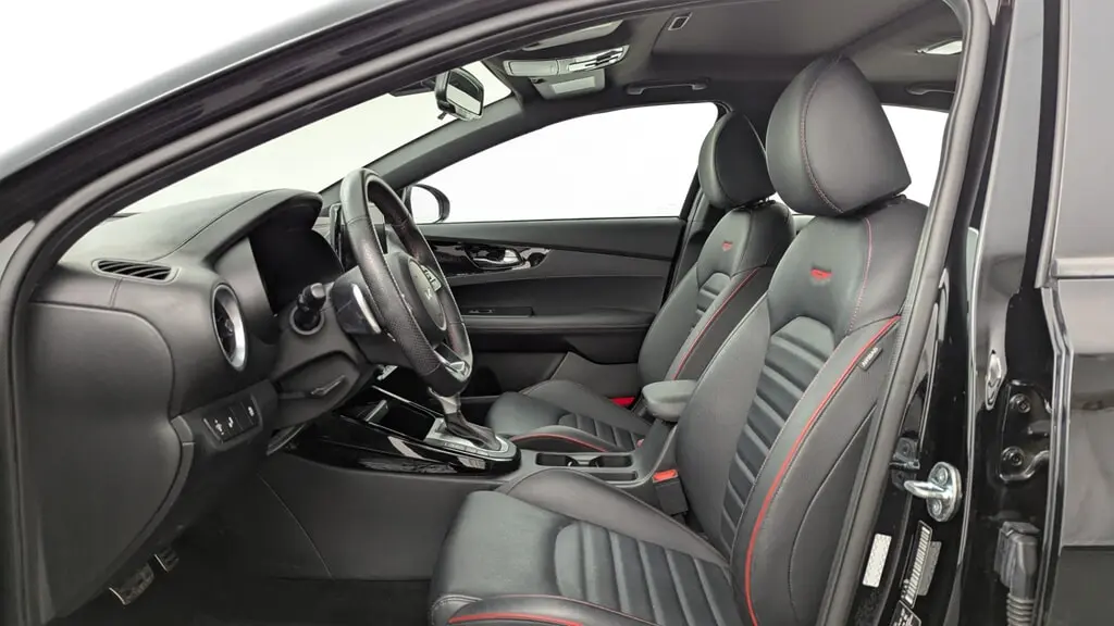 2023 KIA FORTE GT photo 13