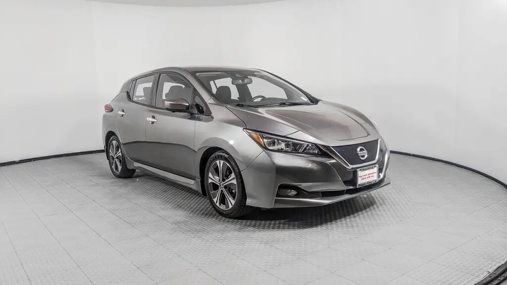 2020 NISSAN LEAF SV photo 10