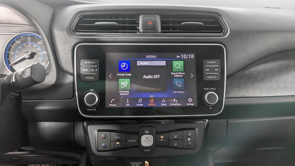 2020 NISSAN LEAF SV photo 27