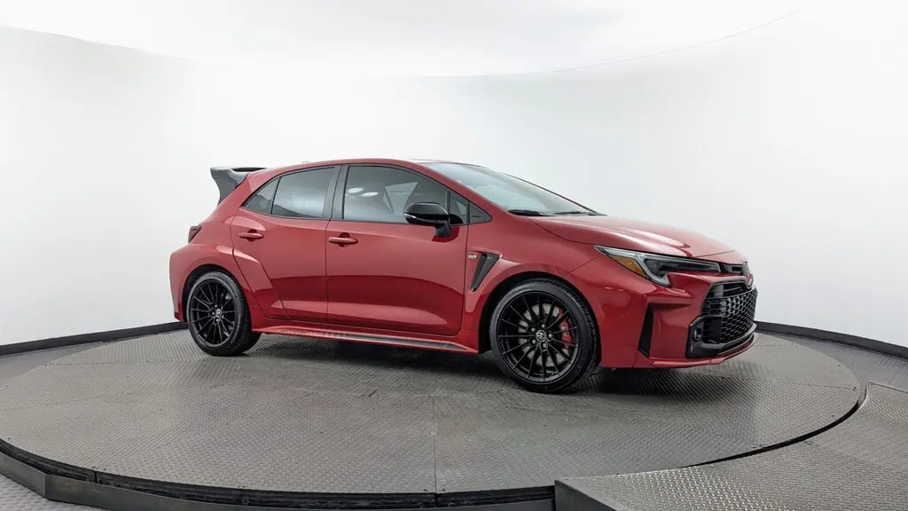 2023 TOYOTA GR COROLLA CORE photo 10