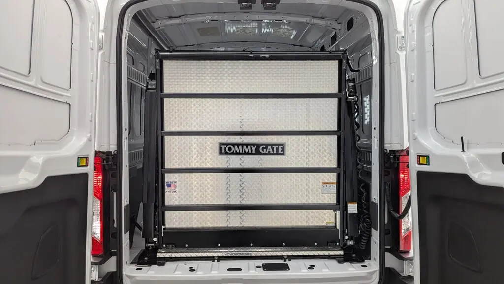 2023 FORD E-TRANSIT photo 14