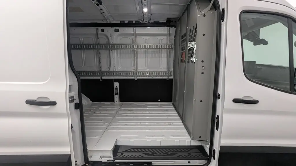 2023 FORD E-TRANSIT photo 16