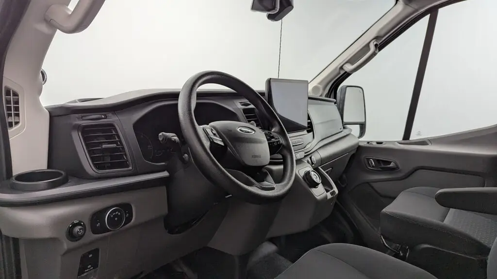 2023 FORD E-TRANSIT photo 19