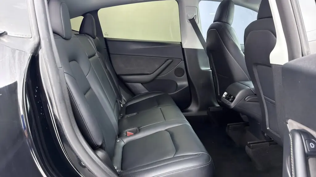 2022 TESLA MODEL Y PERFORMANCE photo 17
