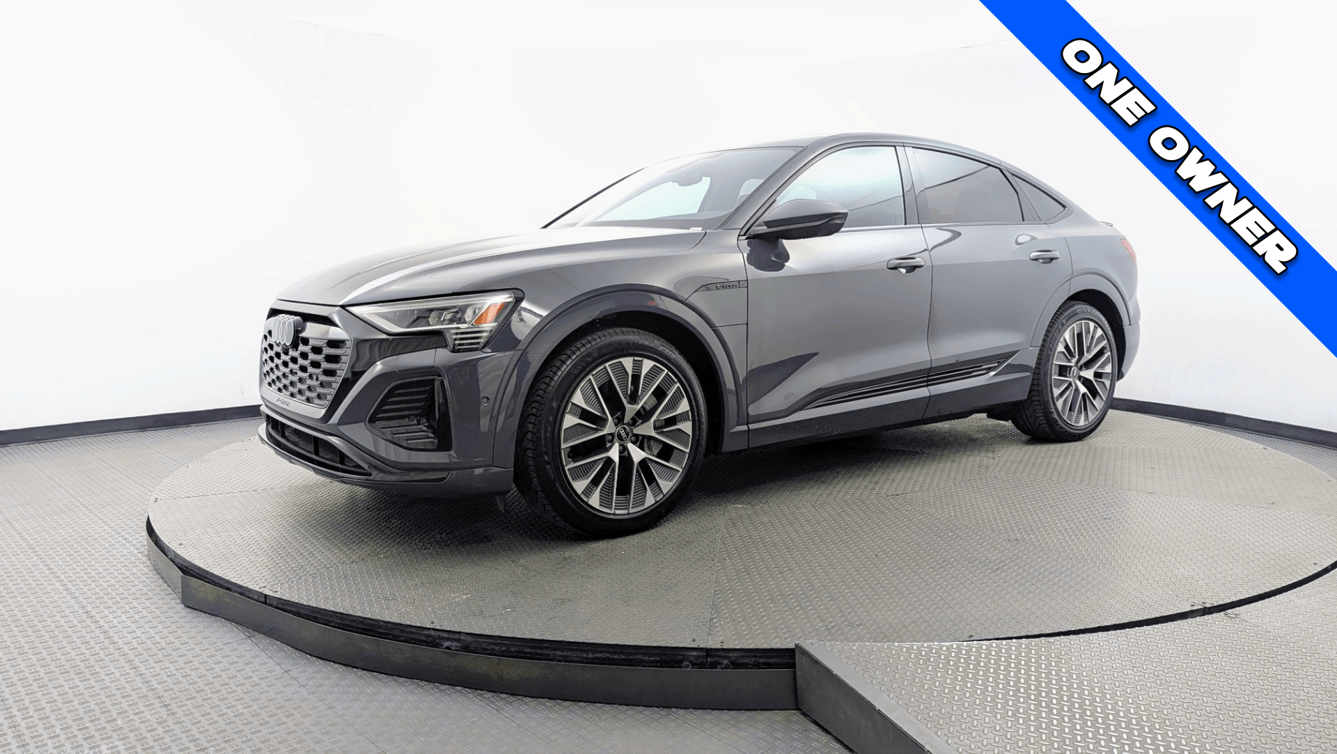 2024 Audi Q8 Sportback e-tron