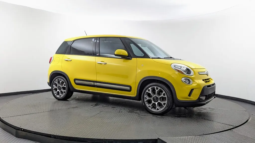 2014 FIAT 500L TREKKING photo 10