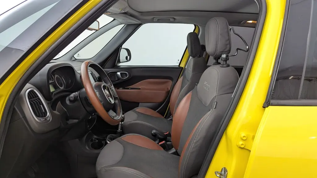 2014 FIAT 500L TREKKING photo 13