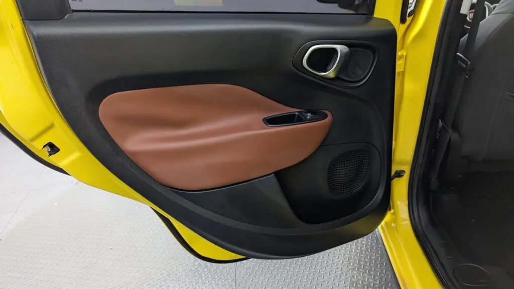 2014 FIAT 500L TREKKING photo 15