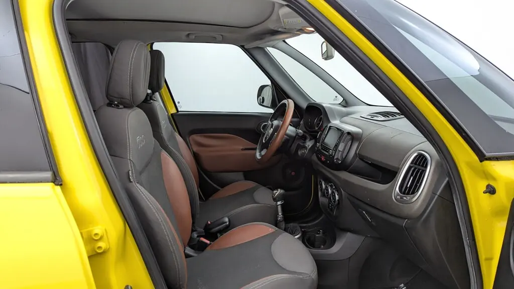 2014 FIAT 500L TREKKING photo 21