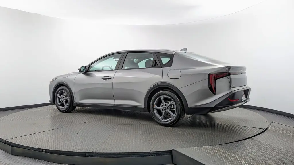 2026 KIA K4 LXS photo 5